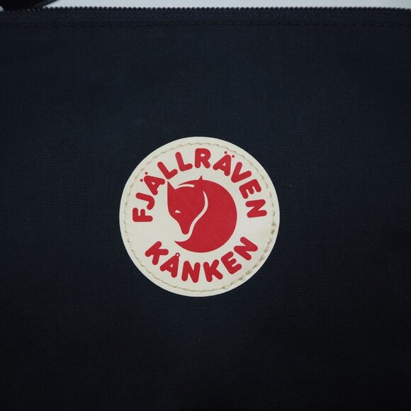 Fjallraven Kanken Gear Pocket "Navy - 560" 25863sms - Picture 3 of 8